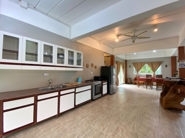 5 bed house for sale in Mae Rim