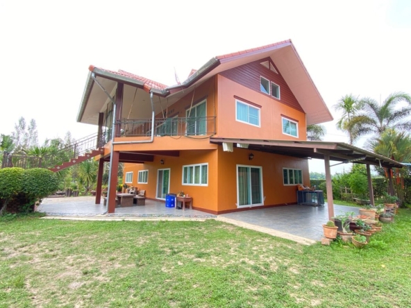 5 bed house for sale in Mae Rim