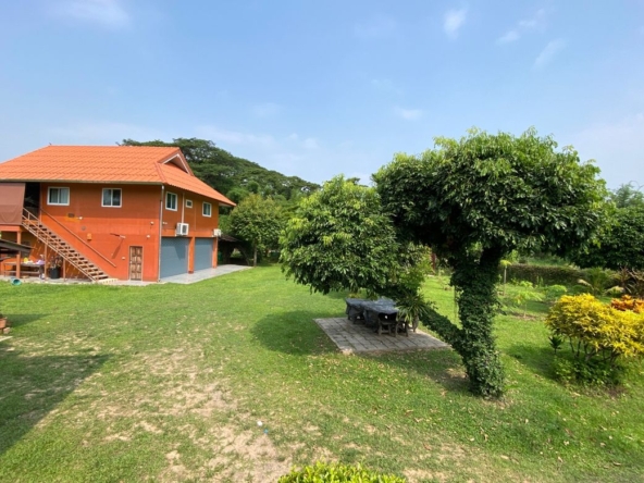 5 bed house for sale in Mae Rim
