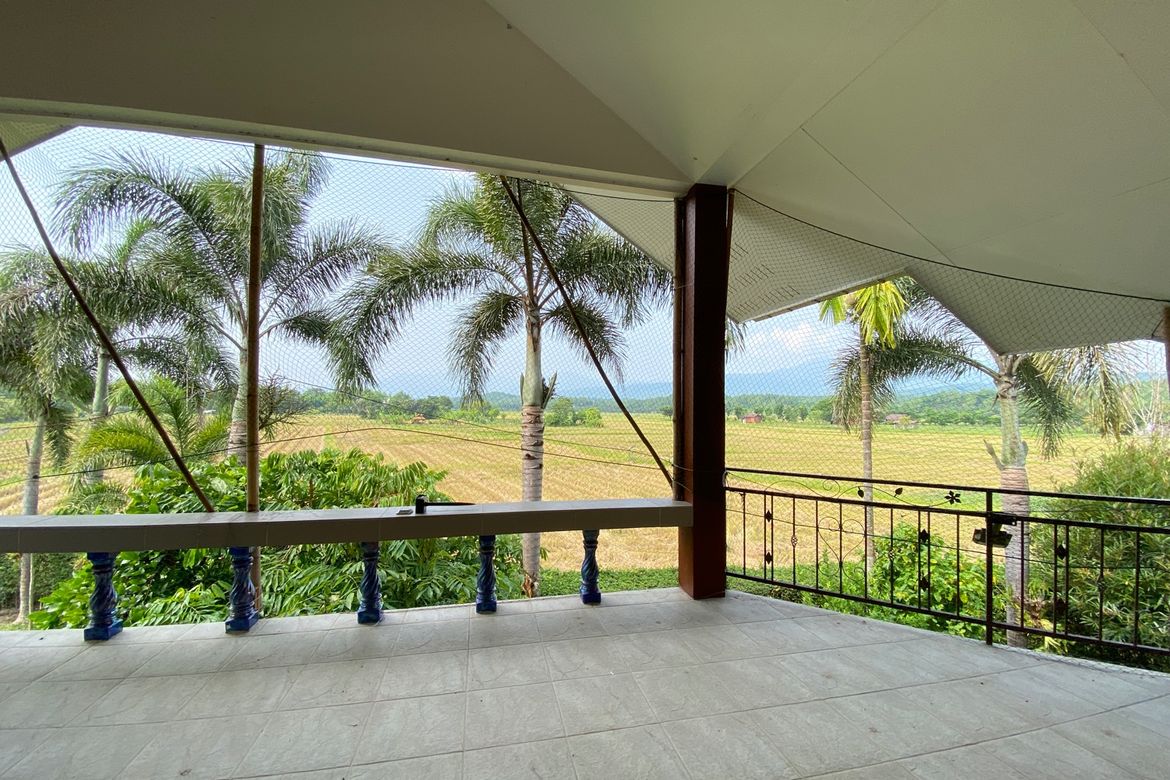 5 bed house for sale in Mae Rim