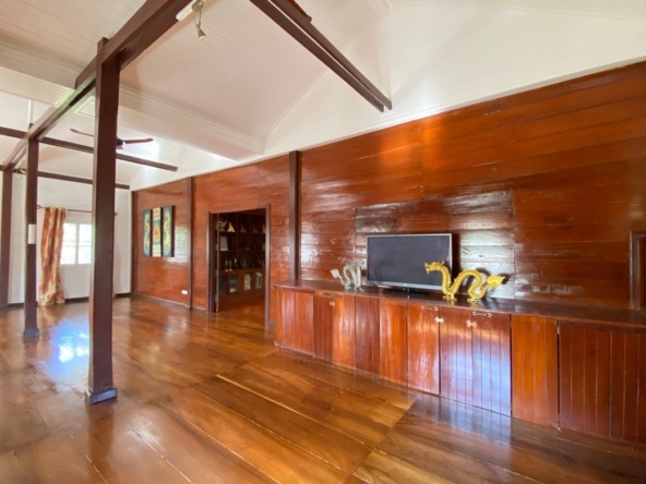 A beautiful teak wooden house for sale in Mae Taeng