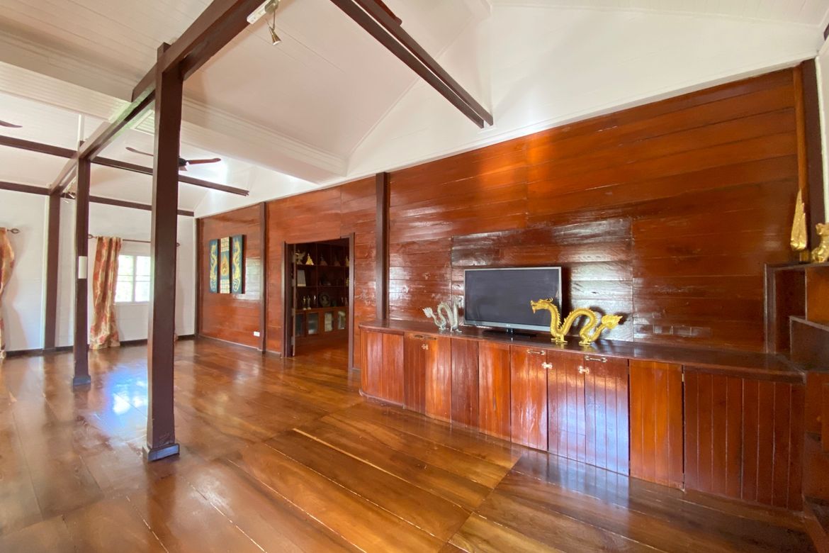 A beautiful teak wooden house for sale in Mae Taeng
