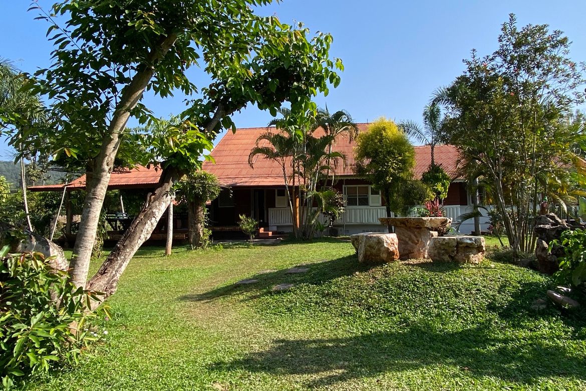 A beautiful teak wooden house for sale in Mae Taeng