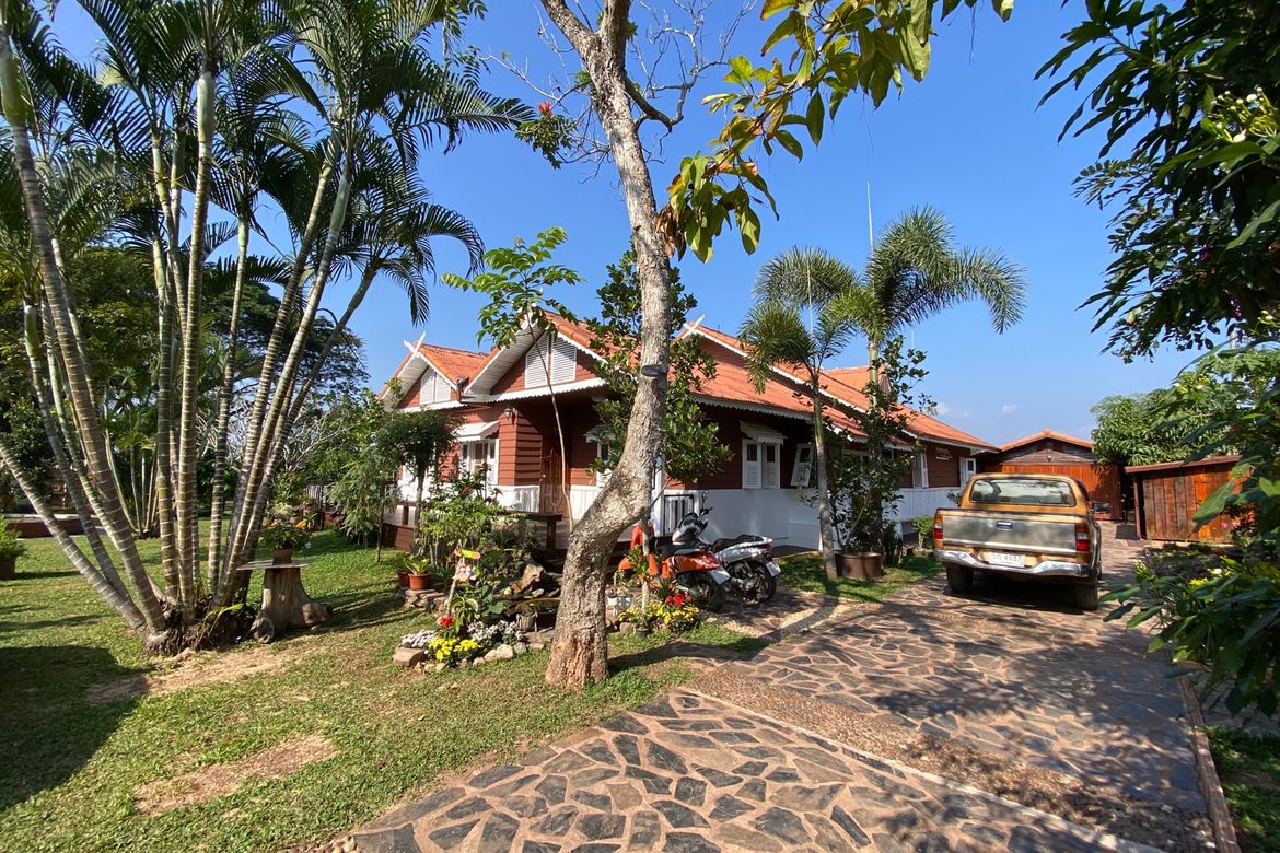 A beautiful teak wooden house for sale in Mae Taeng