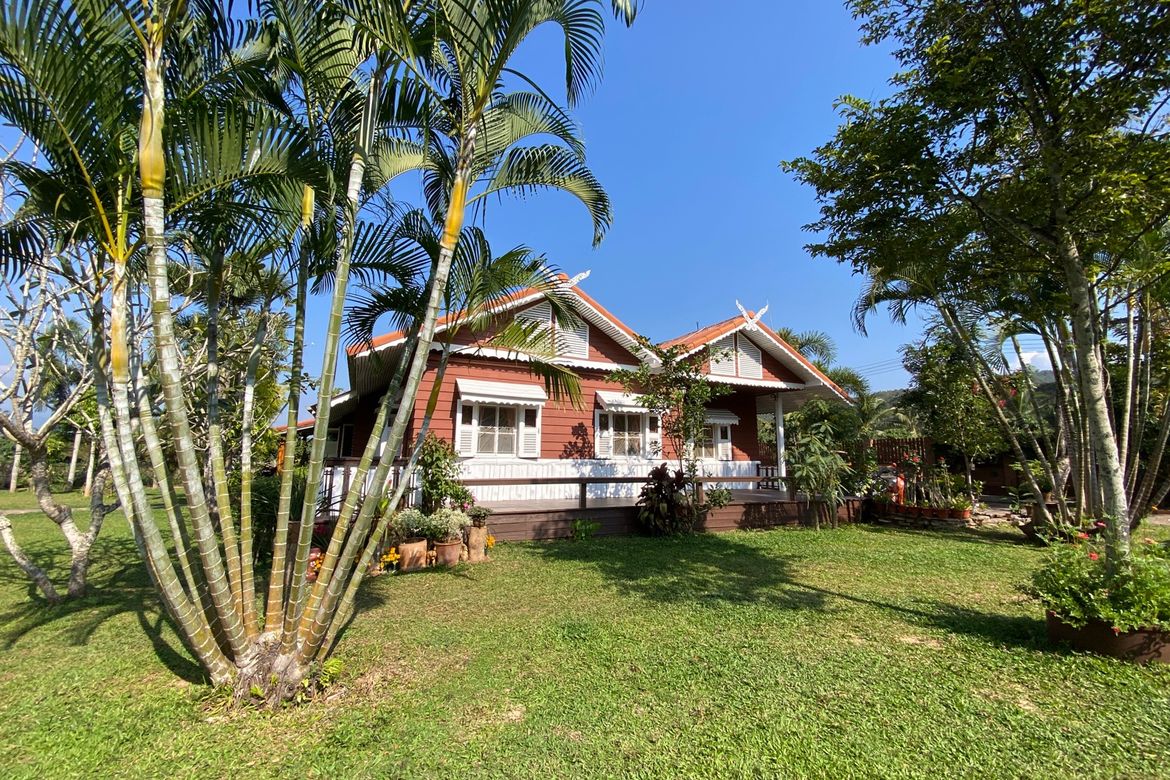 A beautiful teak wooden house for sale in Mae Taeng