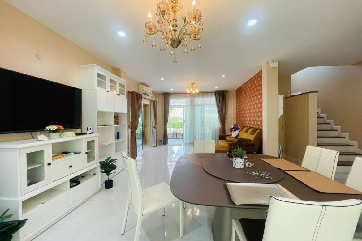 House for sale  Modern Lanna style in a quality project of Chiang Mai