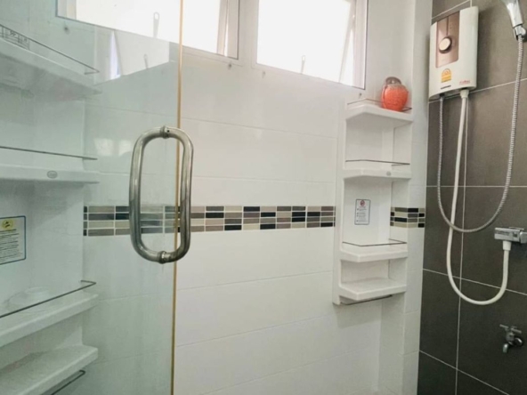 House for sale  Modern Lanna style in a quality project of Chiang Mai