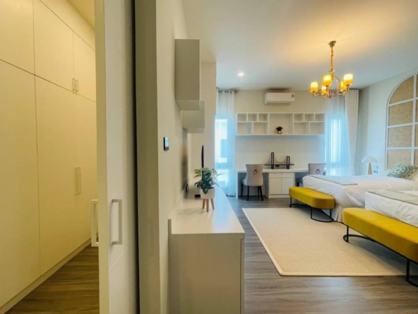 Luxurious detached house for sale