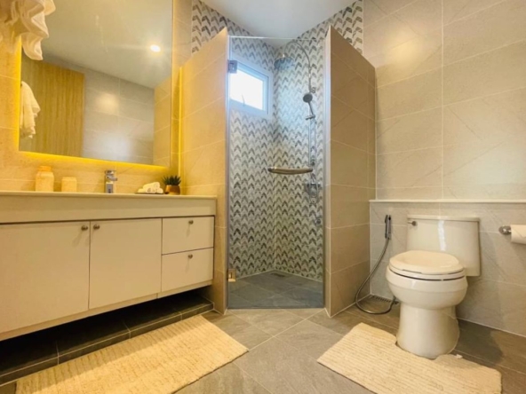 Luxurious detached house for sale