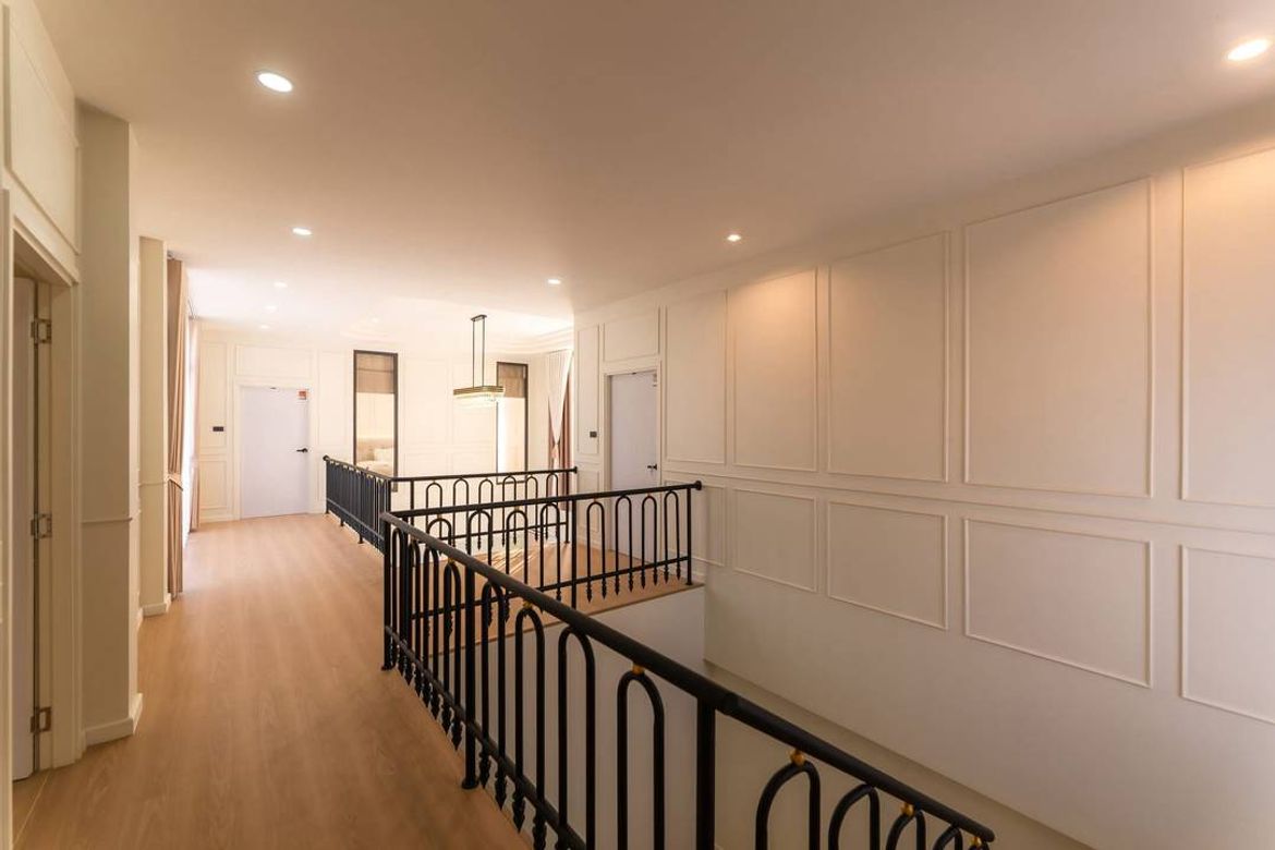 special corner plot