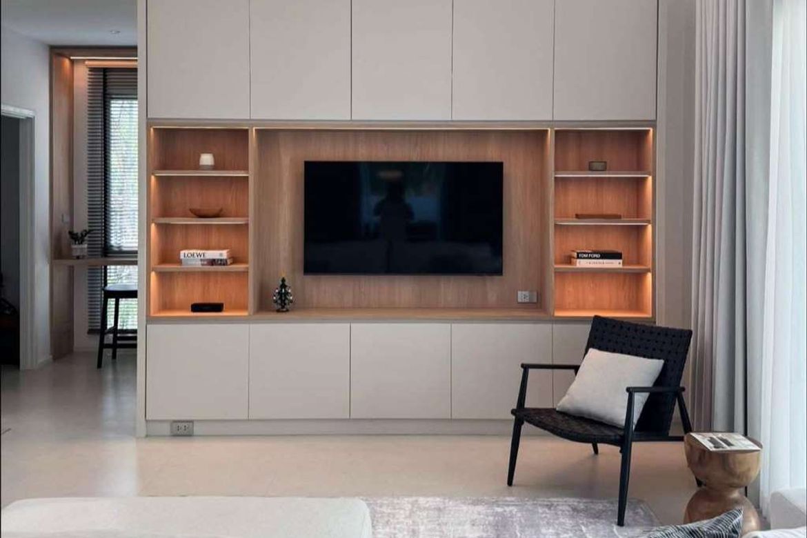 city location near the airport only 5 km. or travel from the airport in less than 10 minutes.-KMP-018547D