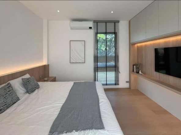 city location near the airport only 5 km. or travel from the airport in less than 10 minutes.-KMP-018547D