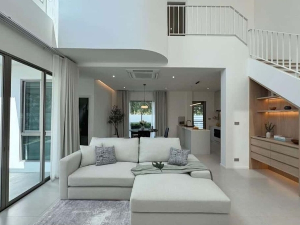 city location near the airport only 5 km. or travel from the airport in less than 10 minutes.-KMP-018547D