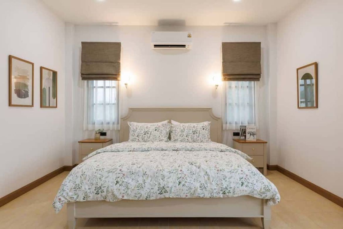 5 bedrooms