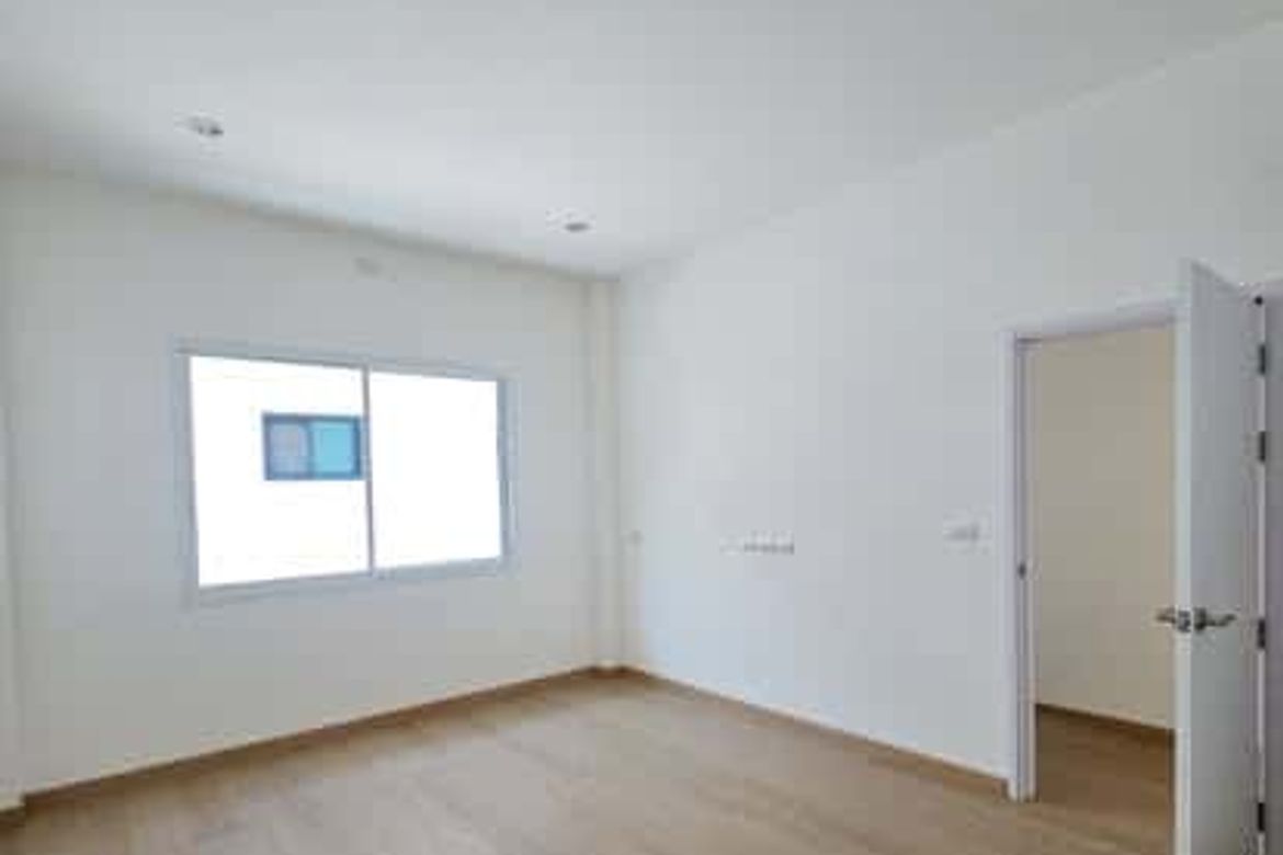 just 8 minutes from Maya Mall-KMP-HSMC8703D