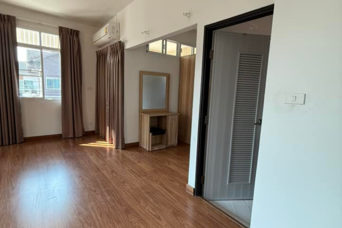 5Bathrooms
