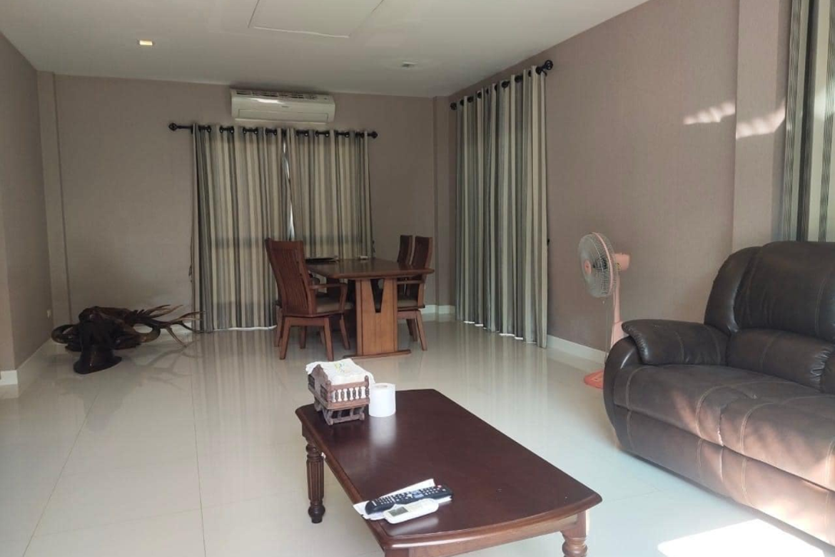 3 Bedrooms