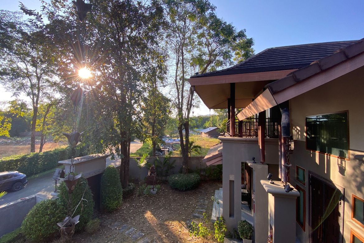 Luxurious home with private pool for sale in Hang Dong