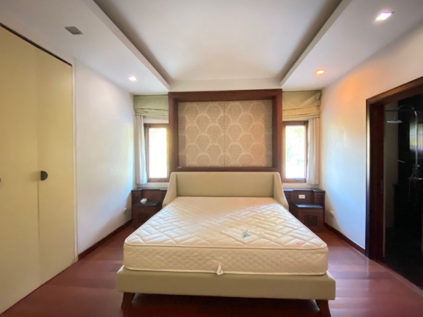 Luxurious home with private pool for sale in Hang Dong