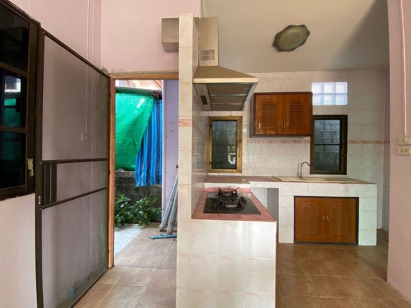 A family home 4 bed for sale in Muang Chiang Mai-P-PHS1055