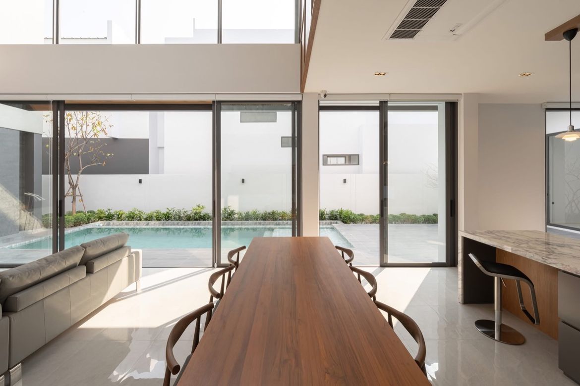 3 Bedroom Modern Pool Villa for Sale in Muang Chiang Mai-P-PHS1083