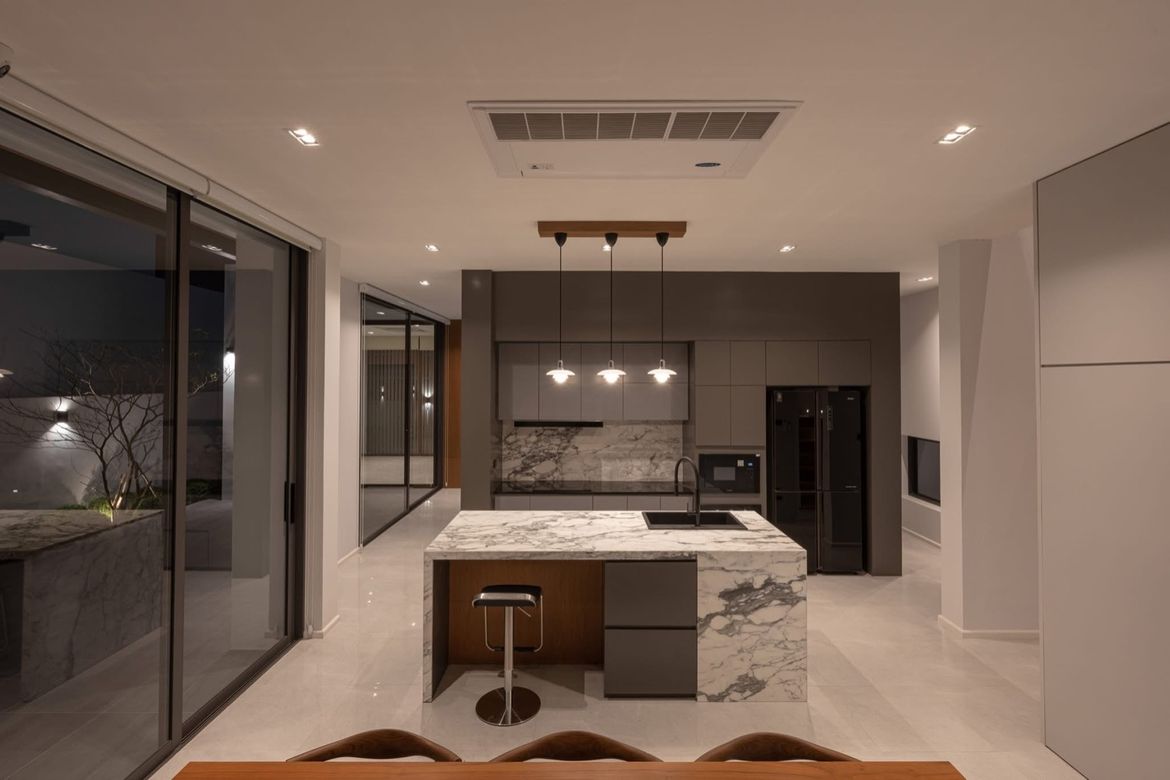 3 Bedroom Modern Pool Villa for Sale in Muang Chiang Mai-P-PHS1083