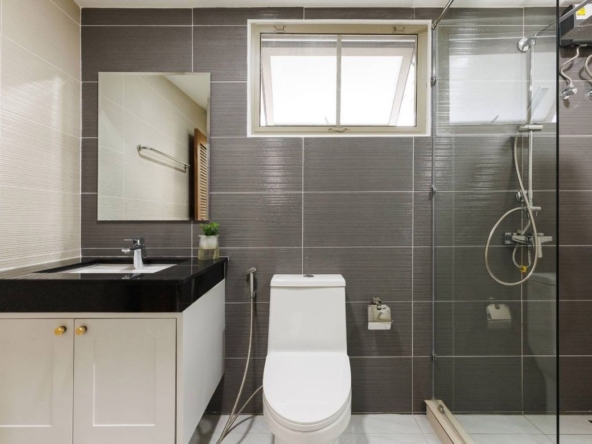 Beautifully Landscaped 5 Bedroom House for Sale in Hang Dong-P-PHS1103