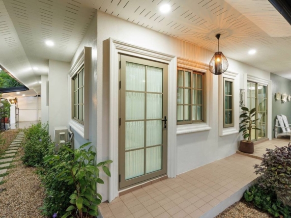 Beautifully Landscaped 5 Bedroom House for Sale in Hang Dong-P-PHS1103