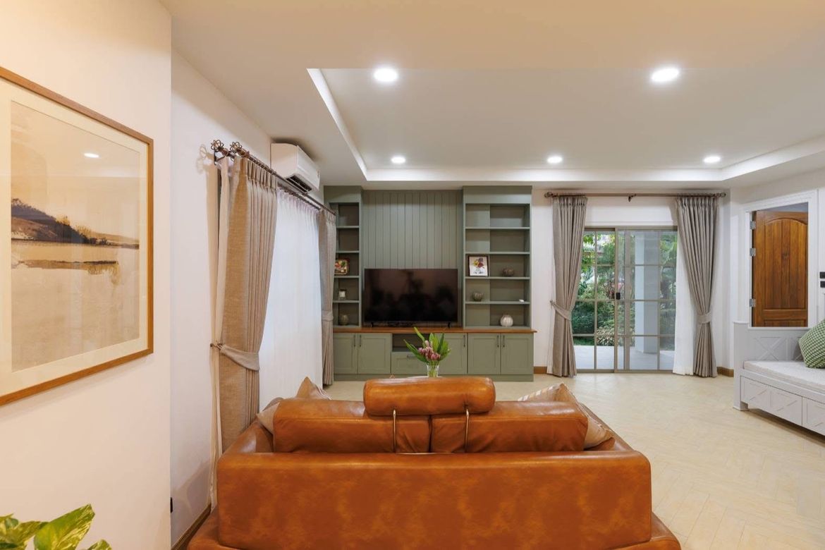 Beautifully Landscaped 5 Bedroom House for Sale in Hang Dong-P-PHS1103