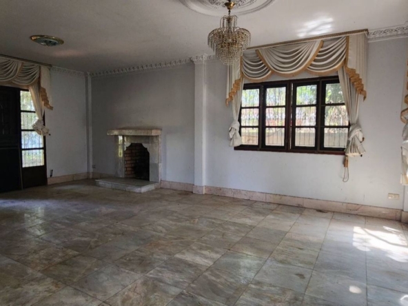 Large plot for sale with a house close to Chiang Mai Airport