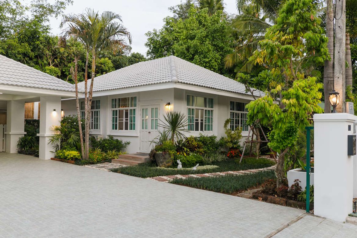 5 Bedroom House for sale-KMP-HSSK6002
