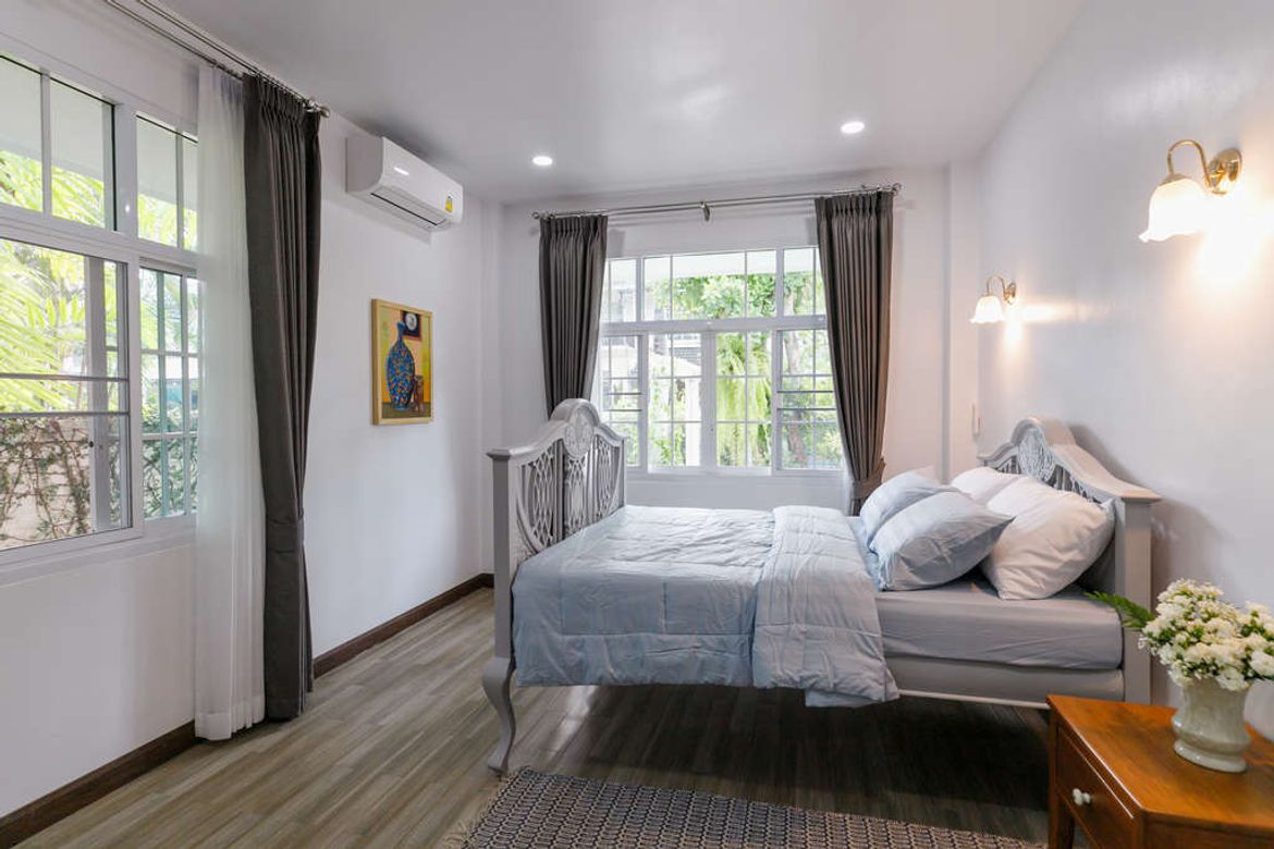 5 Bedroom House for sale-KMP-HSSK6002