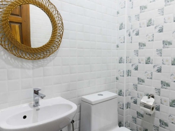 5 Bedroom House for sale-KMP-HSSK6002