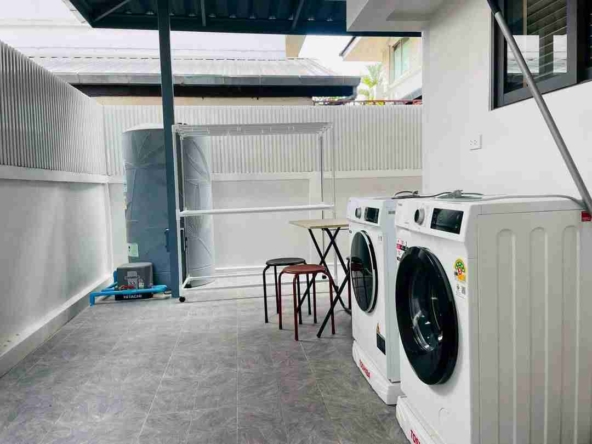 Fully furnished and electrical appliances-CMB-CMB04837