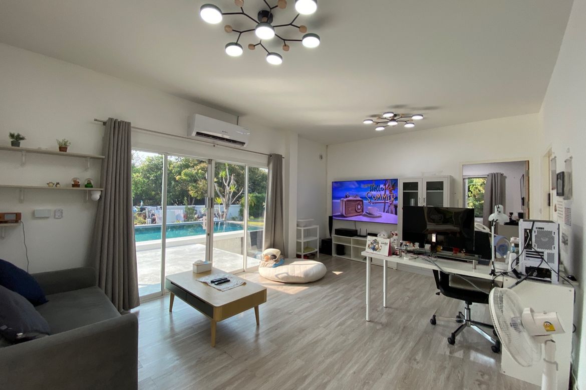 Modern Pool Villa with Mountain Views and Smart Home Features in San Sai