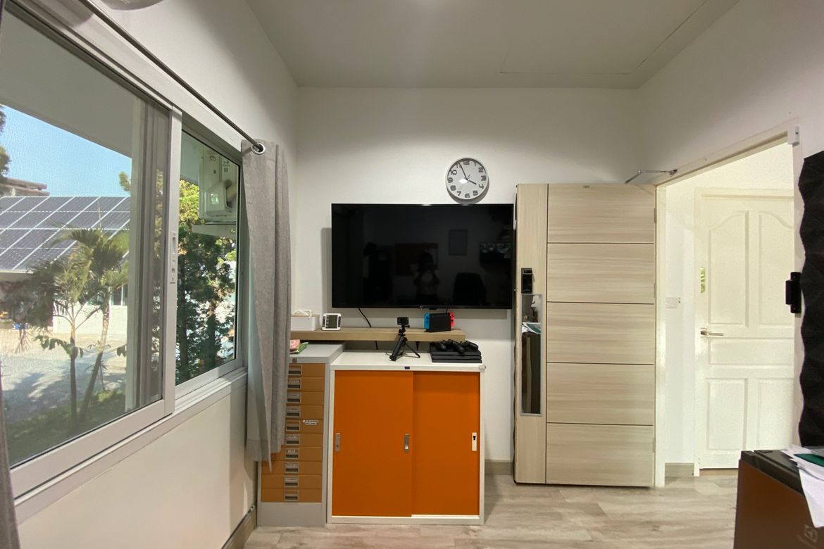 Modern Pool Villa with Mountain Views and Smart Home Features in San Sai