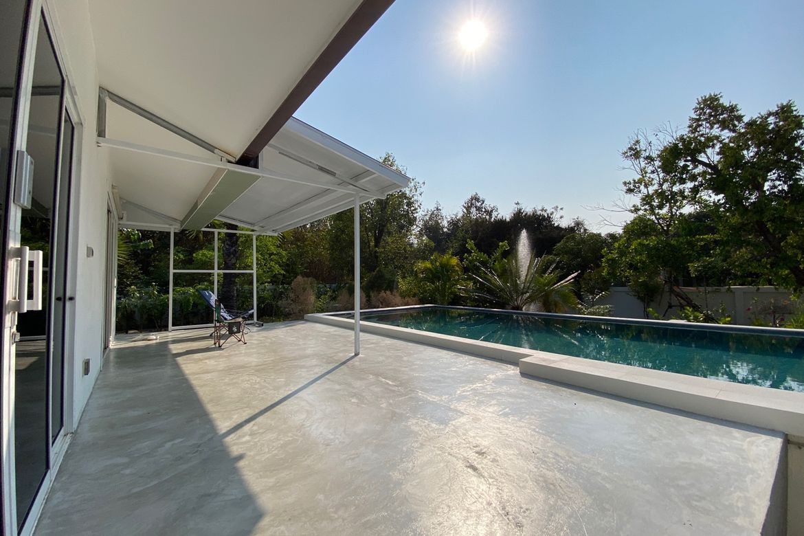Modern Pool Villa with Mountain Views and Smart Home Features in San Sai