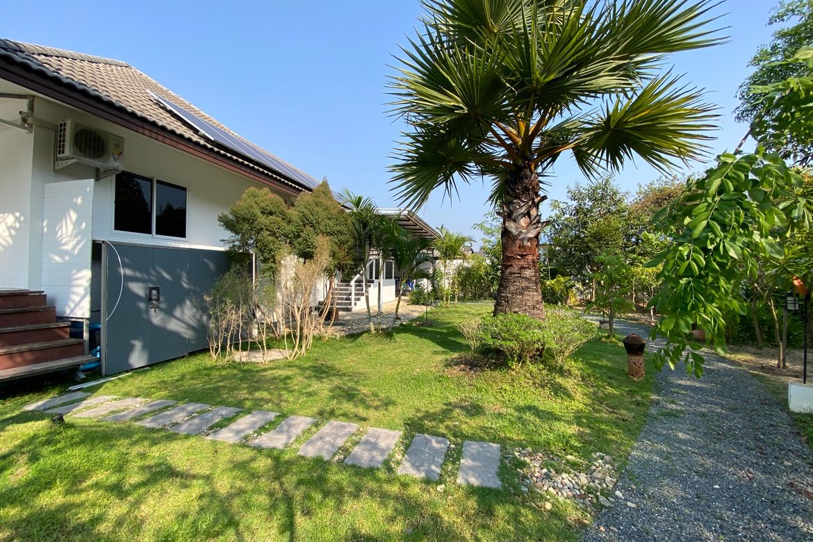 Modern Pool Villa with Mountain Views and Smart Home Features in San Sai