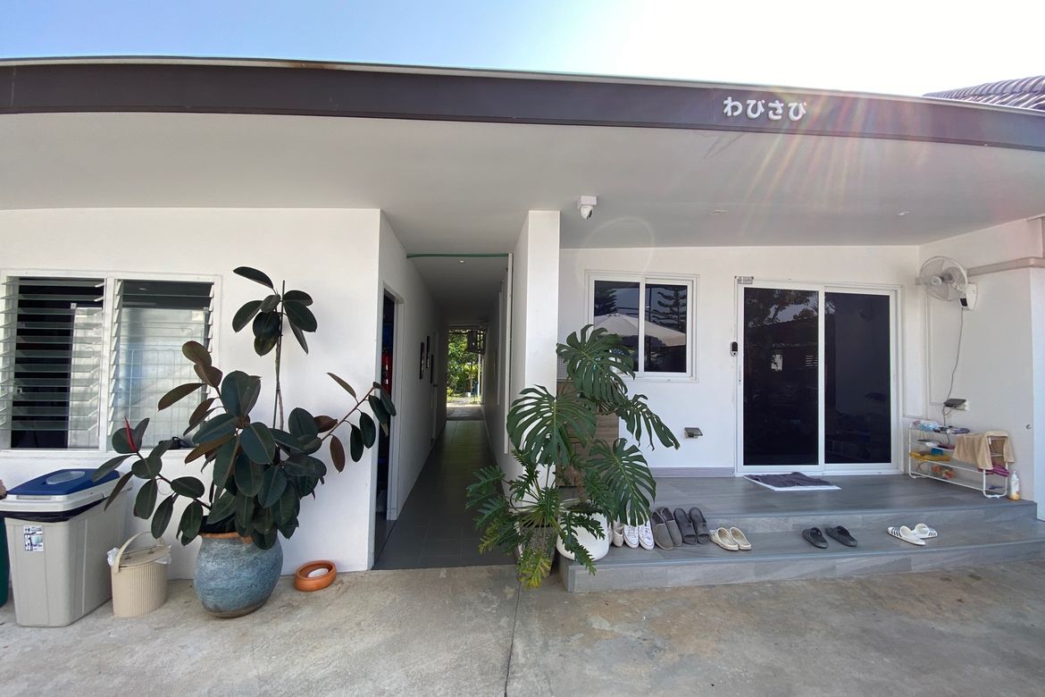 Modern Pool Villa with Mountain Views and Smart Home Features in San Sai