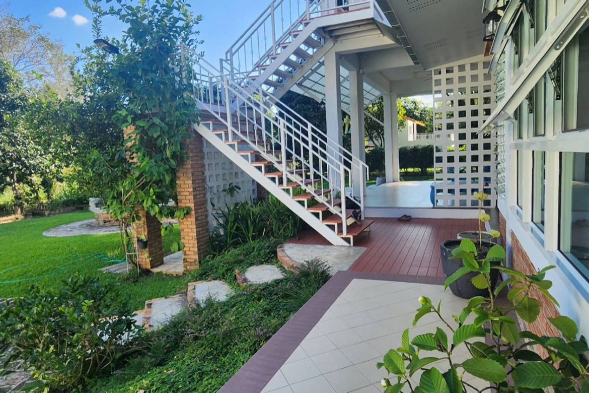 4 bed house for rent or sale in Doi Saket