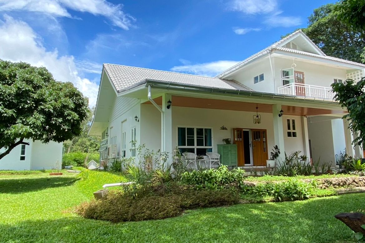 4 bed house for rent or sale in Doi Saket