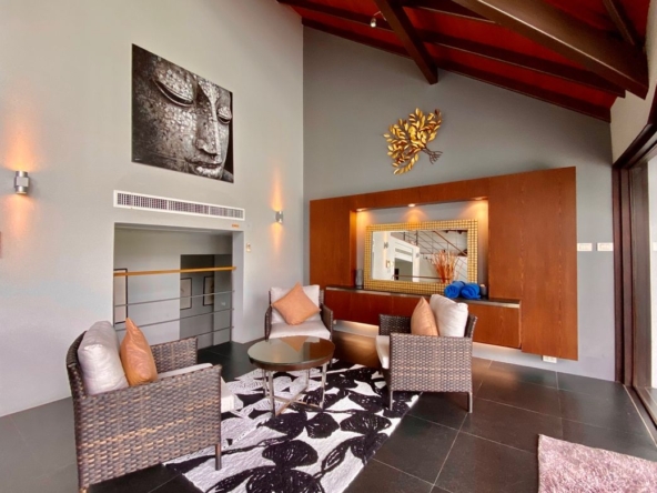 Luxury pool villa for rent or sale in Mae Rim