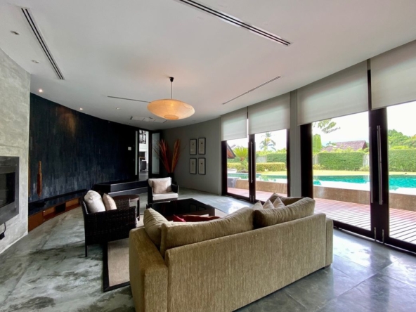 Luxury pool villa for rent or sale in Mae Rim