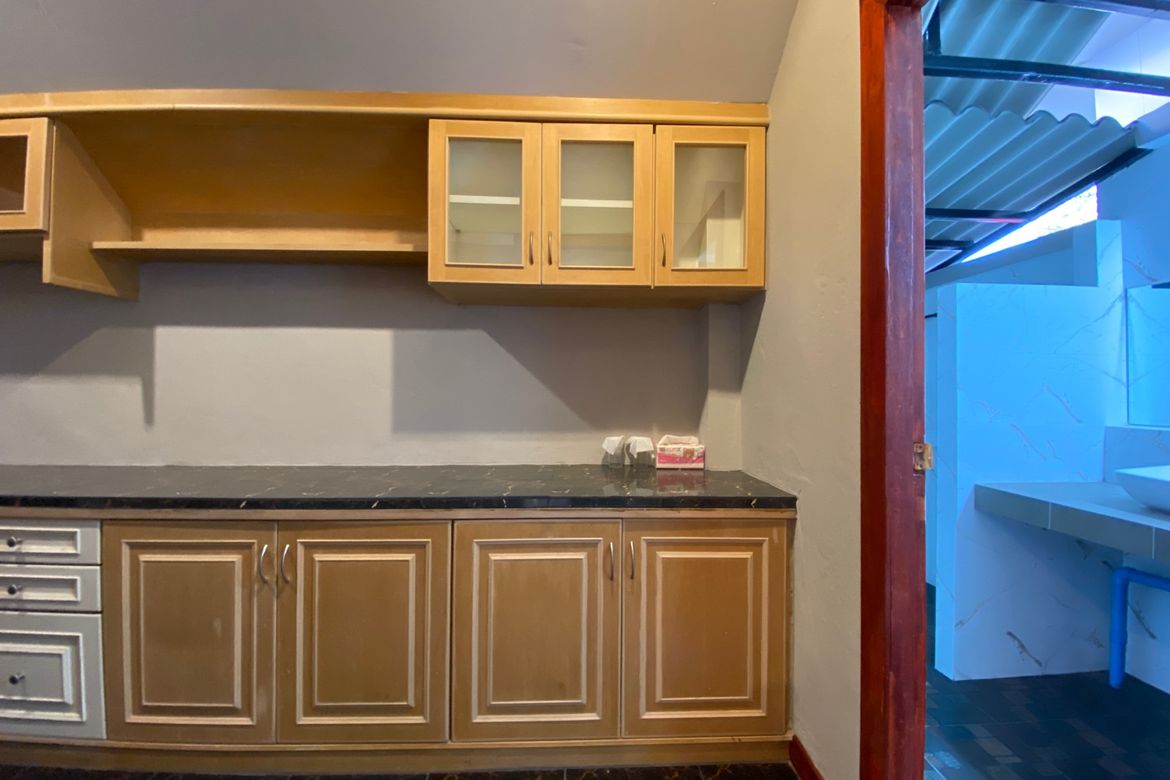 5 bed house for sale or rent as per floor at Don Kaew