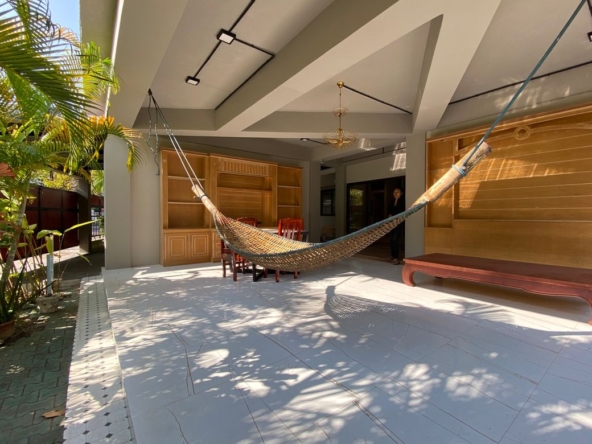 5 bed house for sale or rent as per floor at Don Kaew