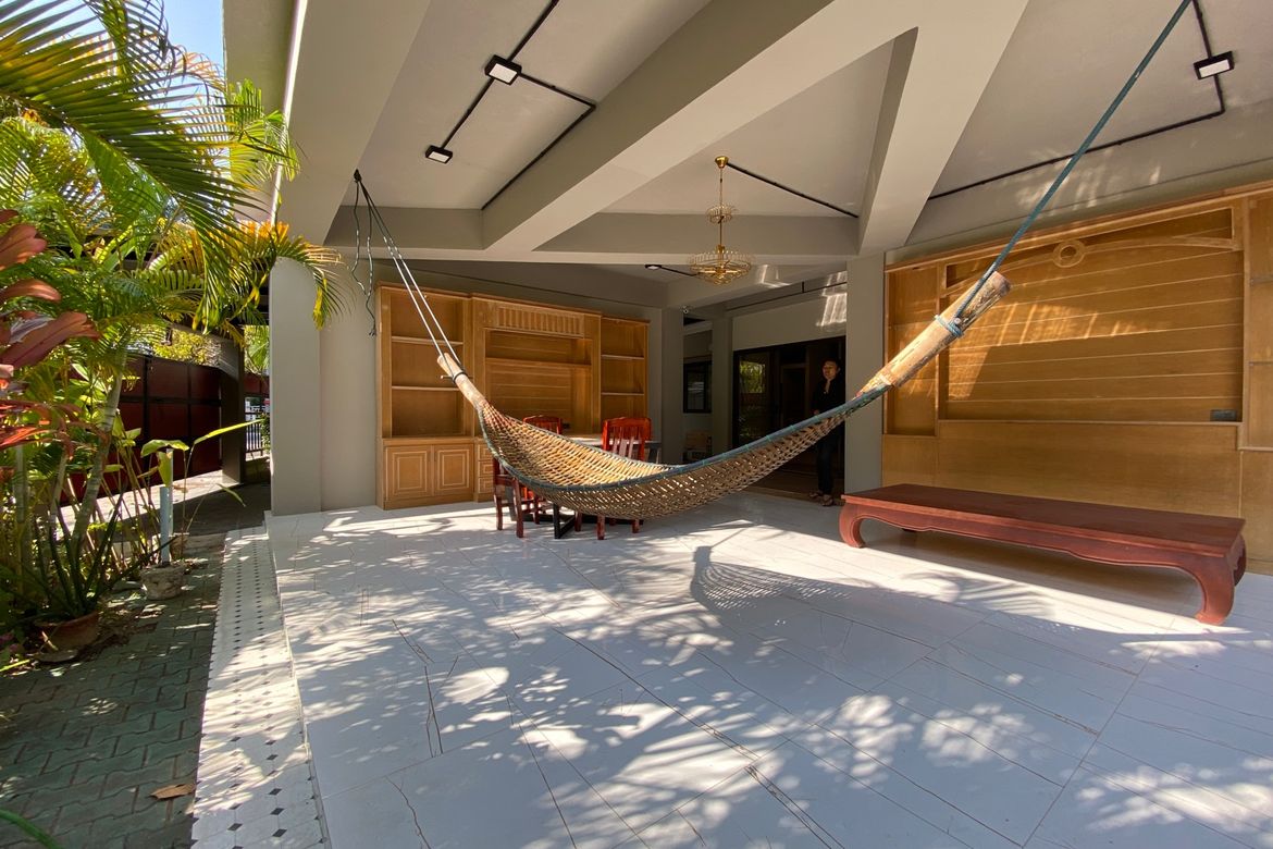 5 bed house for sale or rent as per floor at Don Kaew