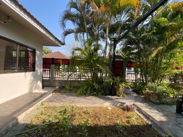 5 bed house for sale or rent as per floor at Don Kaew