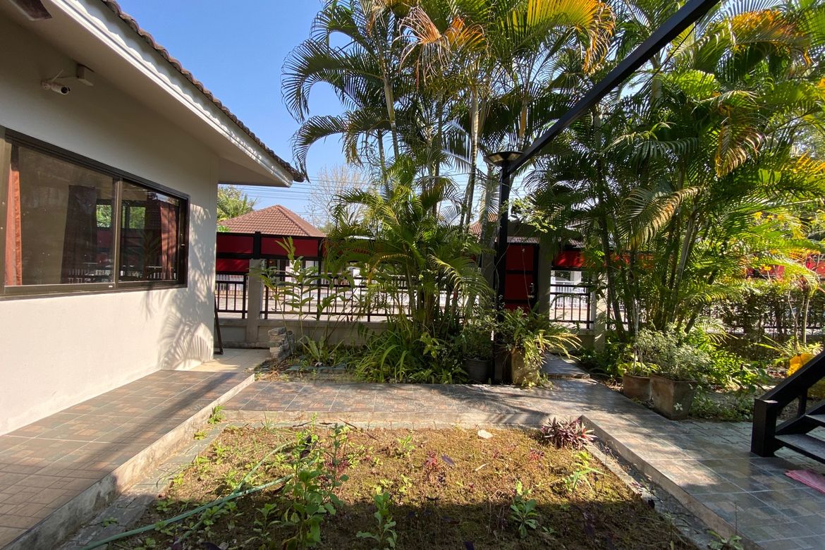 5 bed house for sale or rent as per floor at Don Kaew