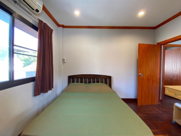 5 bed house for sale or rent as per floor at Don Kaew