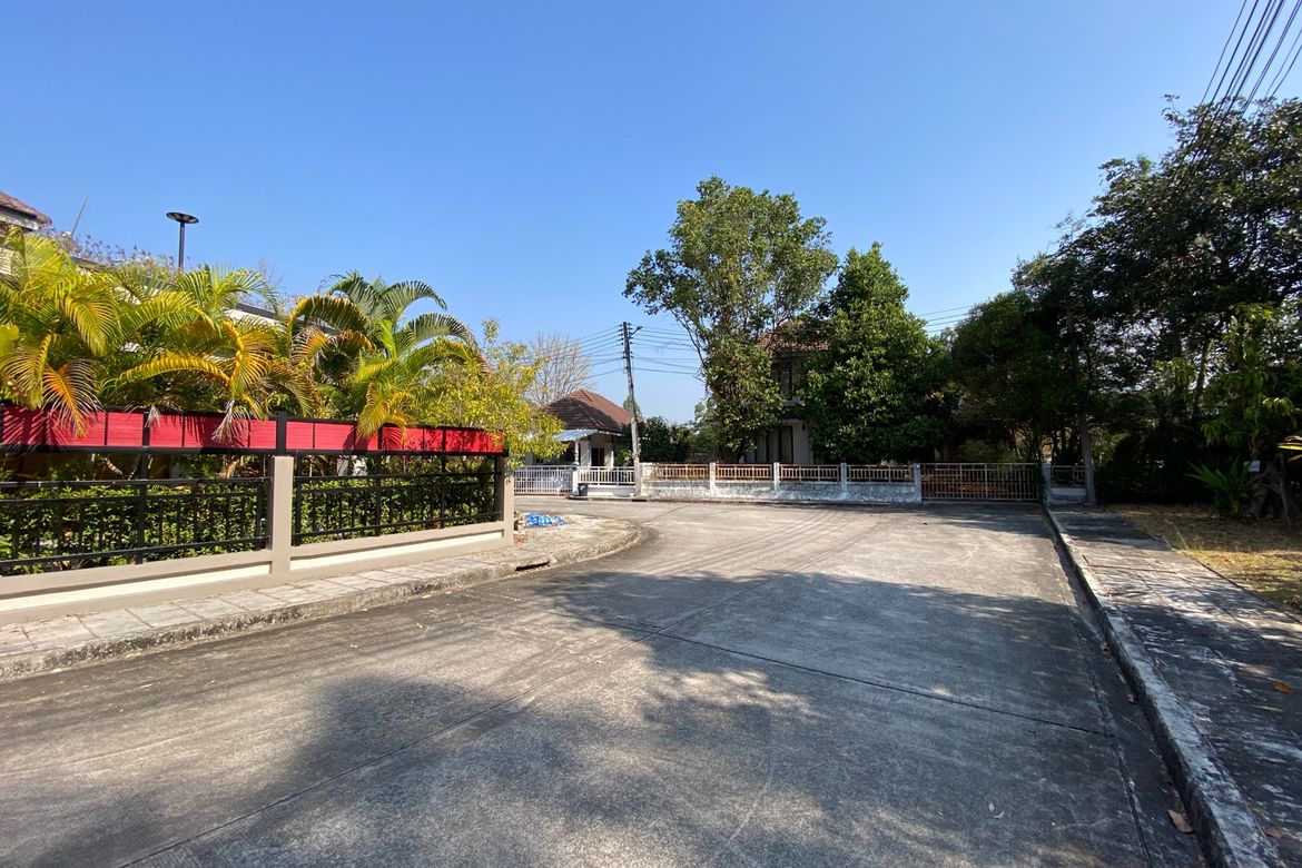 5 bed house for sale or rent as per floor at Don Kaew